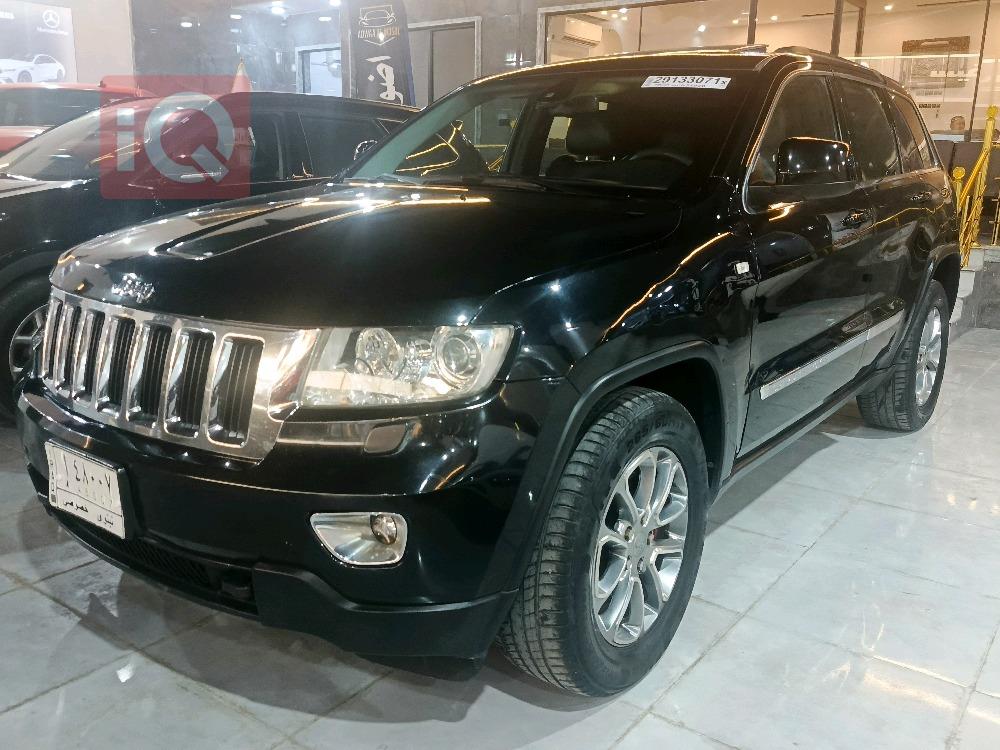 جیپ گراند شیرۆکی